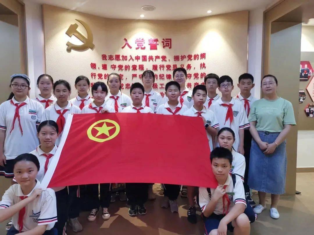 探索当一个女孩子喜欢你的时候会有什么表现,知识星球平台。